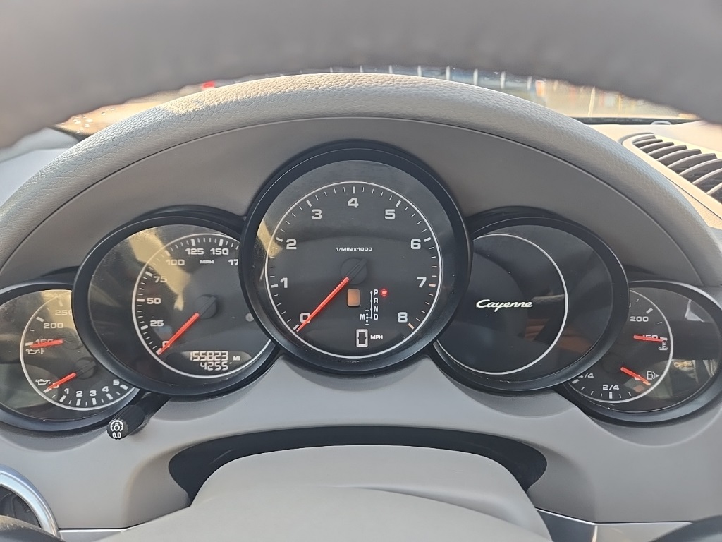 2013 Porsche Cayenne Base photo 36