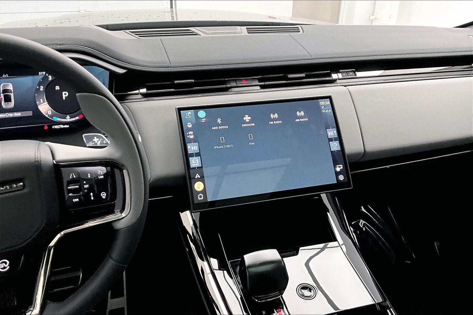 2025 Land Rover Range Rover Sport photo 4