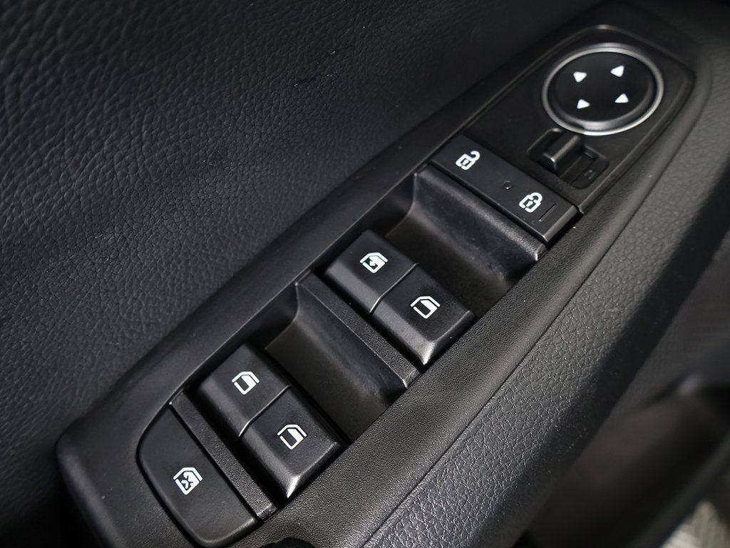 2023 Kia Seltos S photo 24