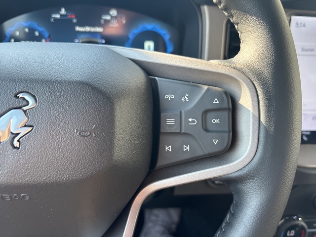 2025 Ford Bronco Outer Banks photo 18