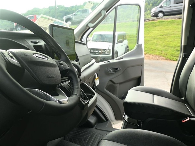 2025 Ford Transit Cargo Van photo 15
