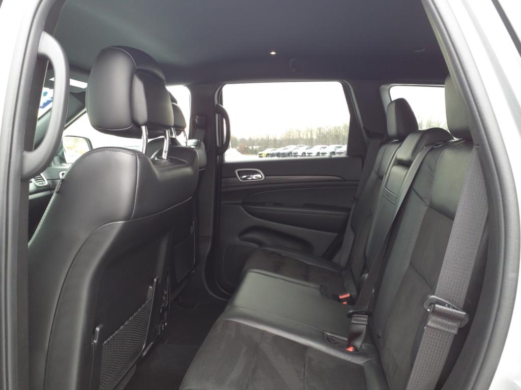 2020 Jeep Grand Cherokee Altitude photo 23