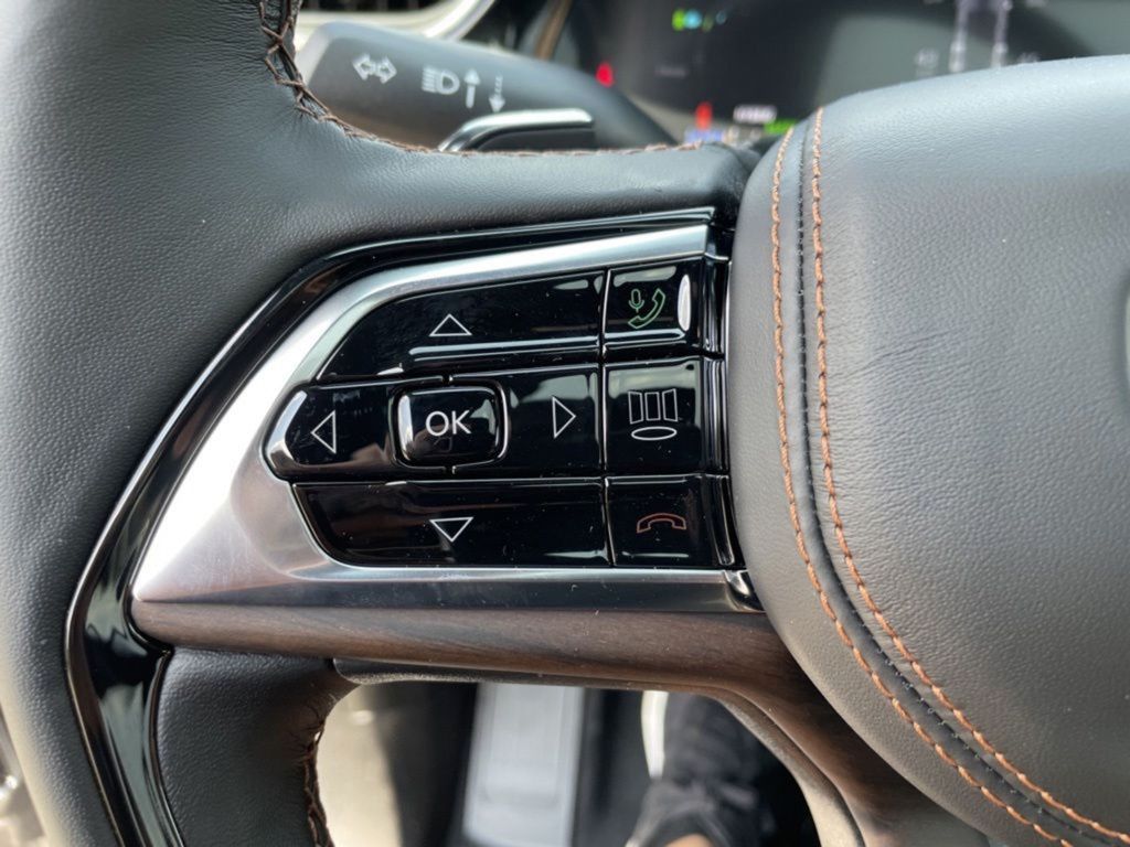2023 Jeep Grand Cherokee Summit Reserve 4xe photo 25