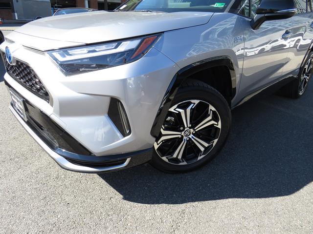 2023 Toyota RAV4 Prime XSE photo 23