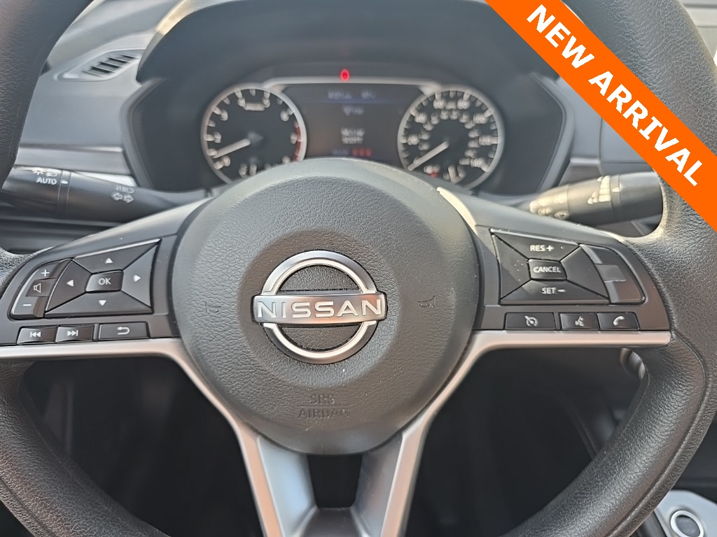 2023 Nissan Altima 2.5 SV photo 11