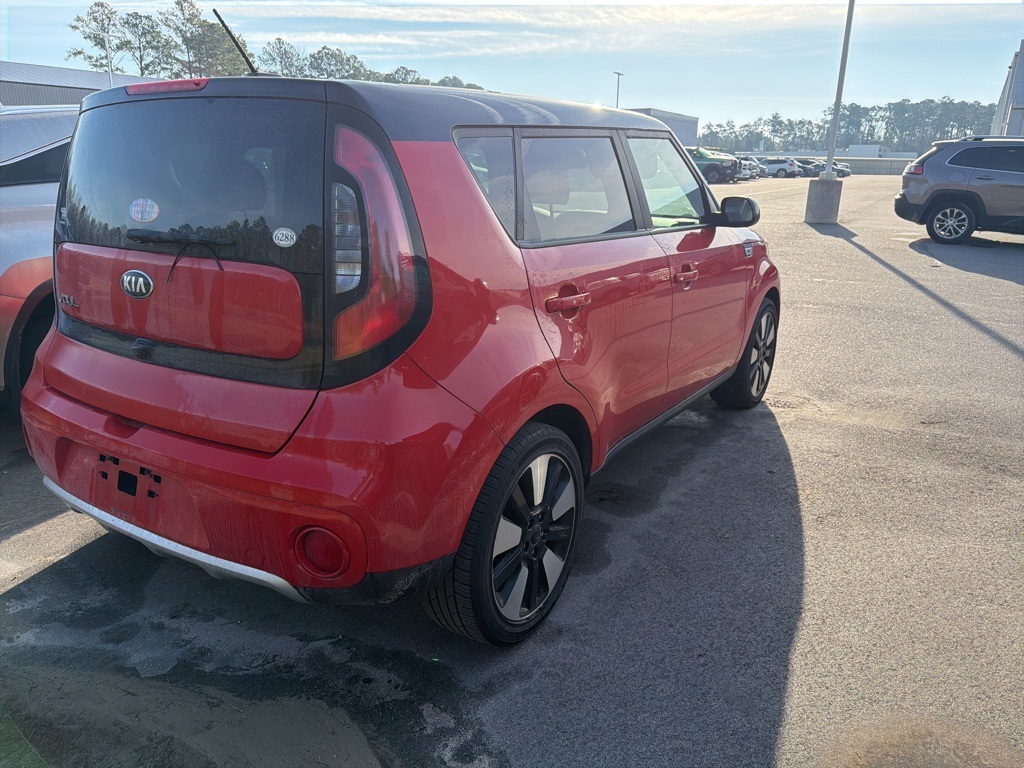 2017 Kia Soul Plus photo 3