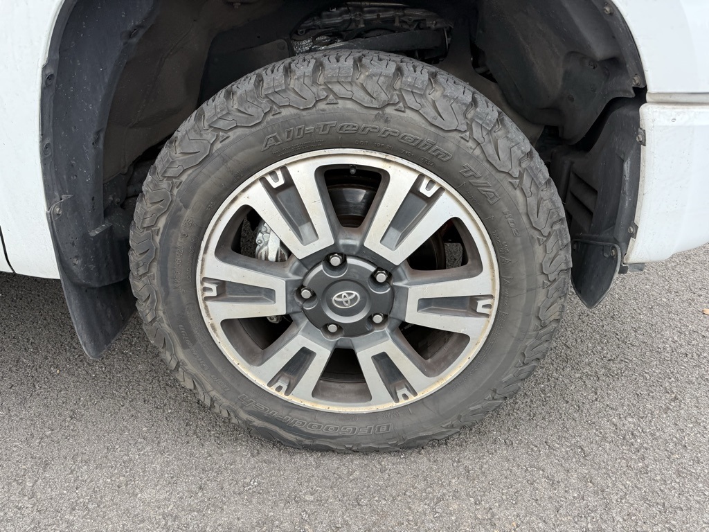 2018 Toyota Tundra SR5 photo 24