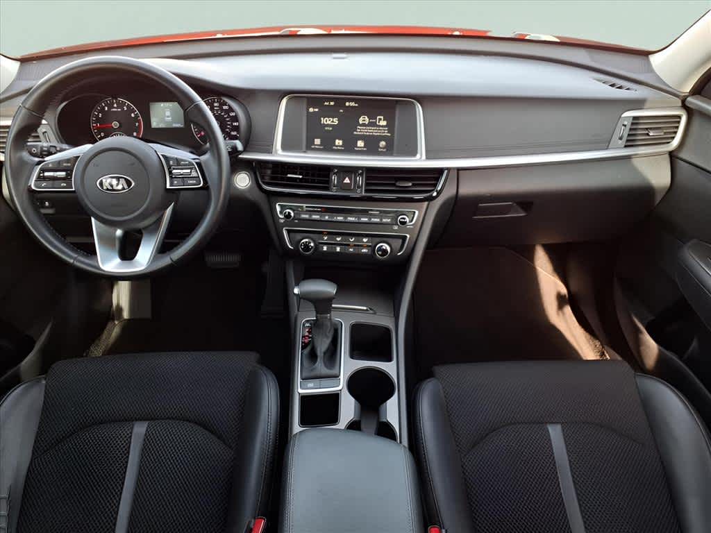 2020 Kia Optima S photo 9