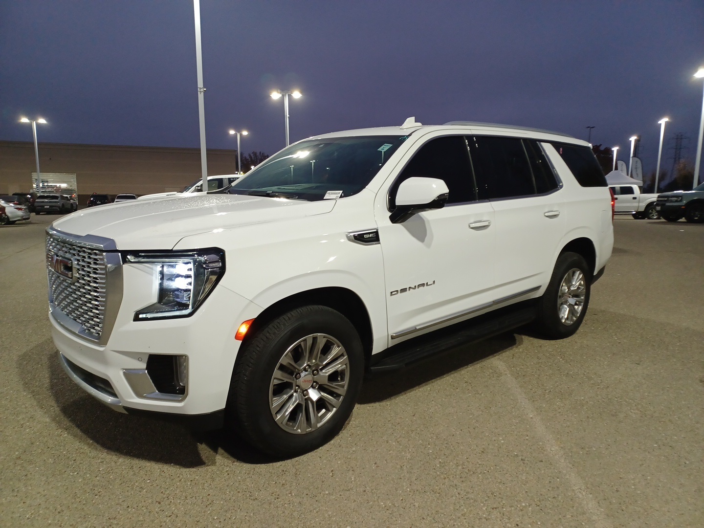 2023 GMC Yukon Denali's photo