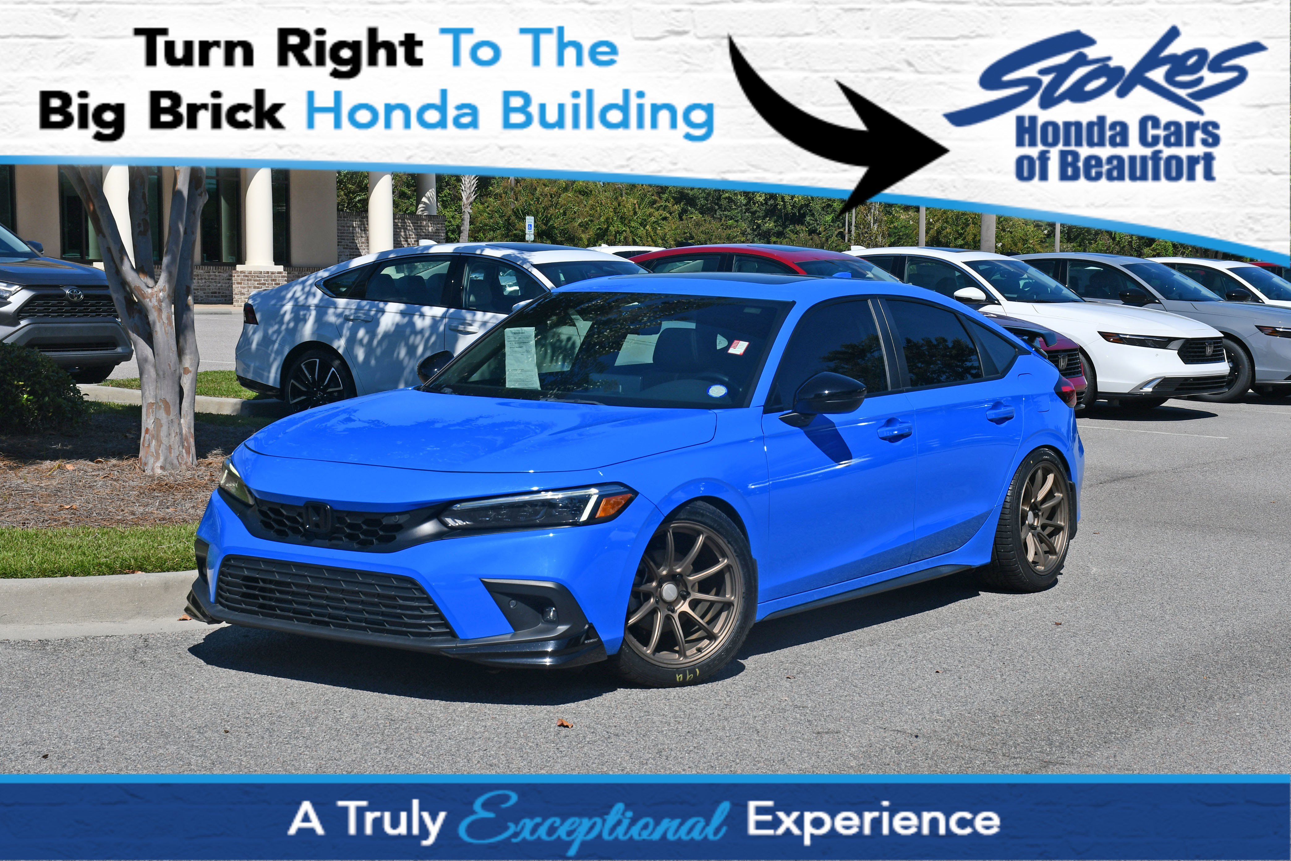 2022 Honda Civic Hatchback Sport Touring's photo