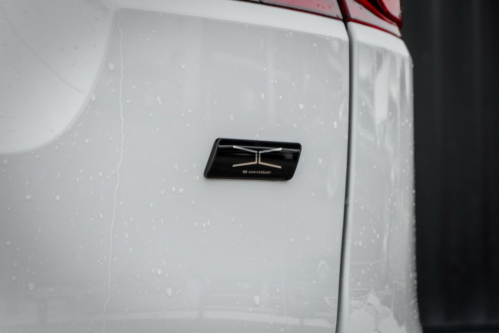 2026 Jaguar F-PACE P250 R-Dynamic S photo 8