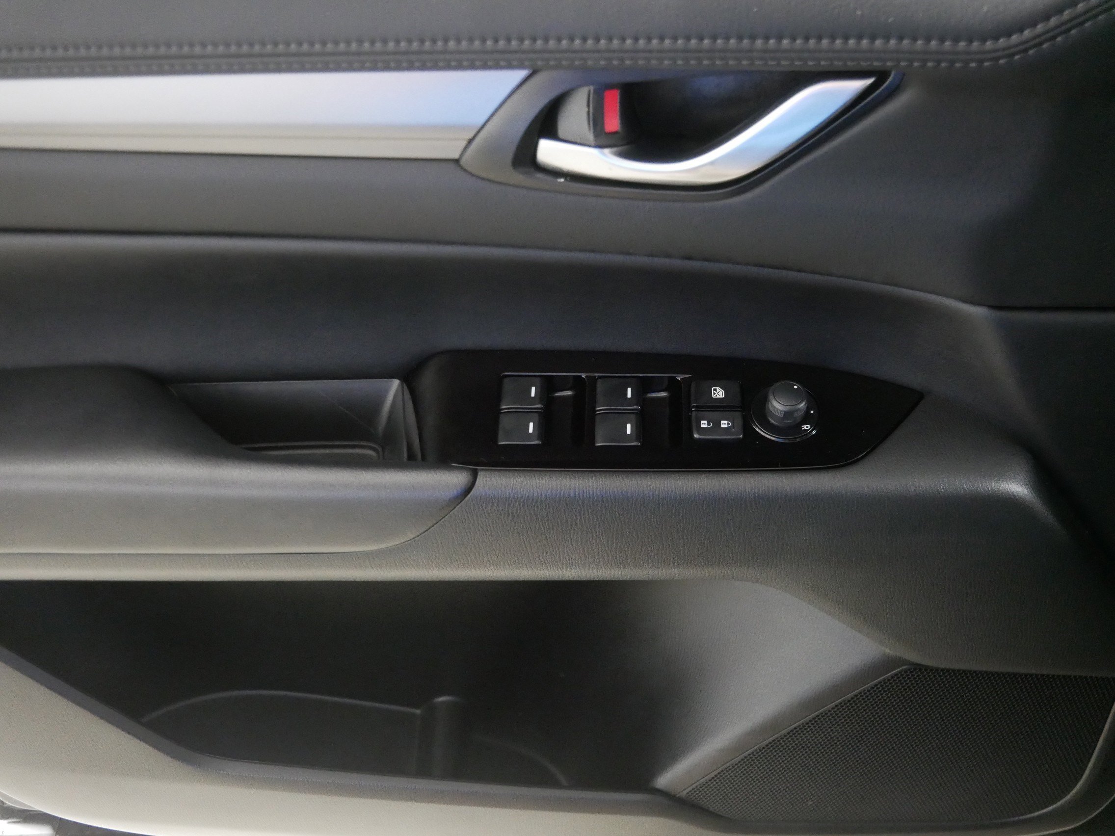 2024 Mazda CX-5 2.5 Select photo 16