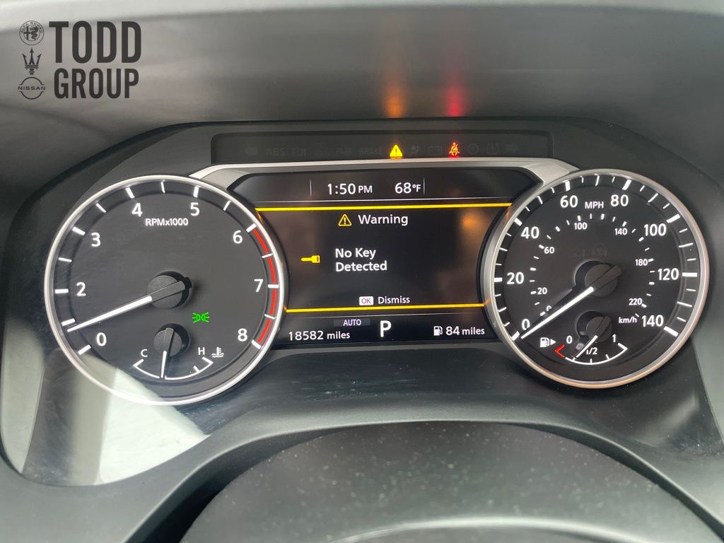 2022 Nissan Rogue SV photo 12