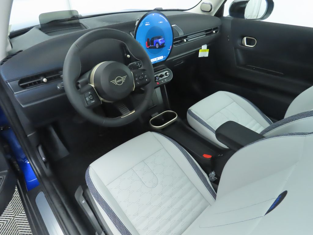 2025 Mini Countryman S photo 9