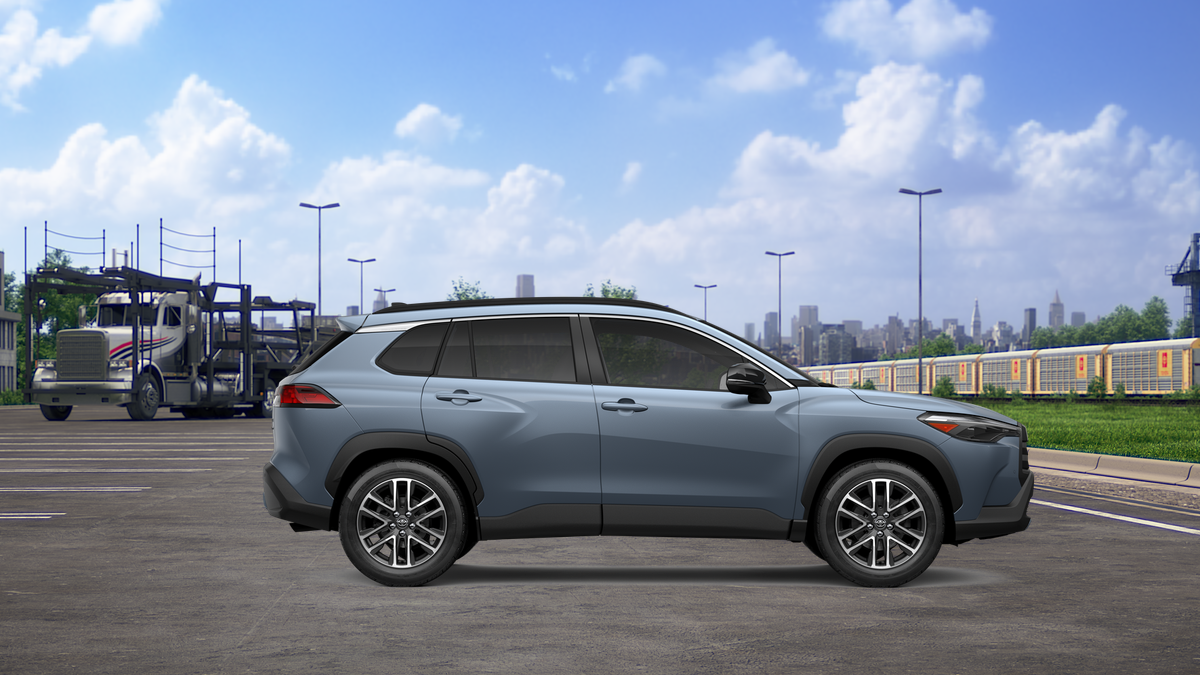 2026 Toyota Corolla Cross XLE photo 9