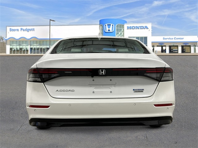 2025 Honda Accord Hybrid Touring photo 4