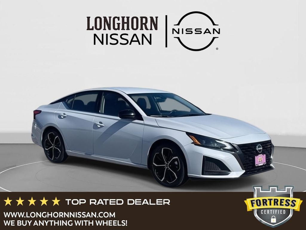 2024 Nissan Altima SR