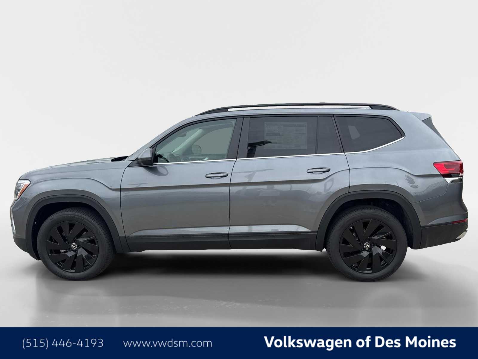 2025 Volkswagen Atlas SE Technology photo 3