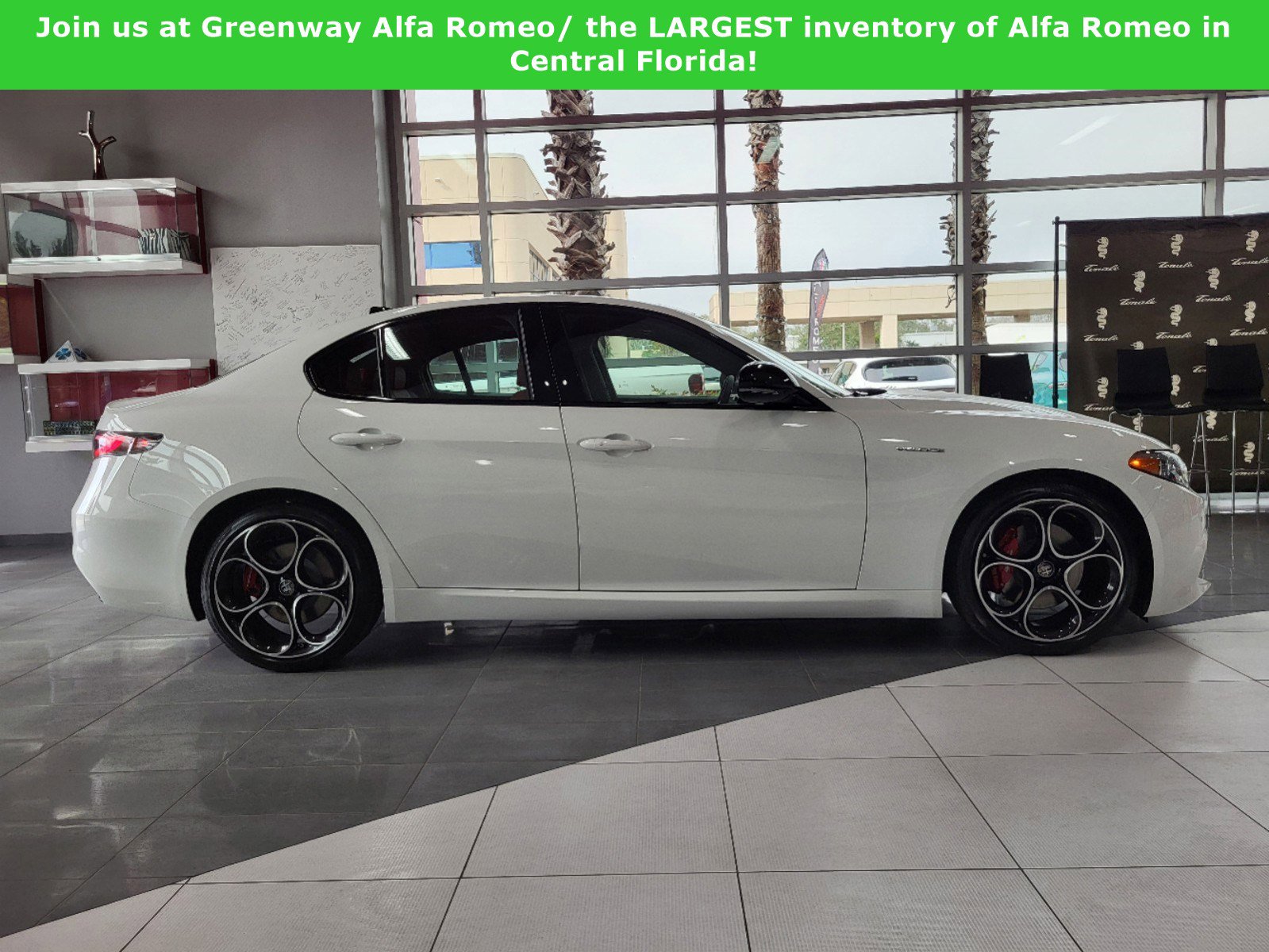 2025 Alfa Romeo Giulia SPRINT photo 2