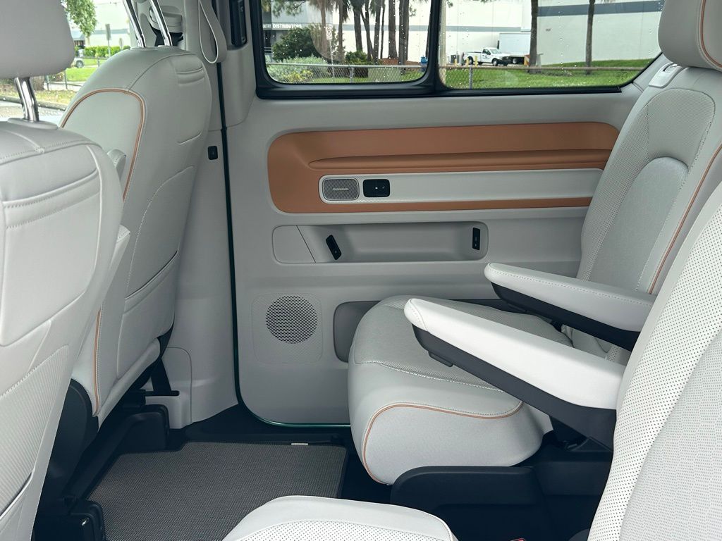 2025 Volkswagen ID. Buzz Pro Plus photo 49