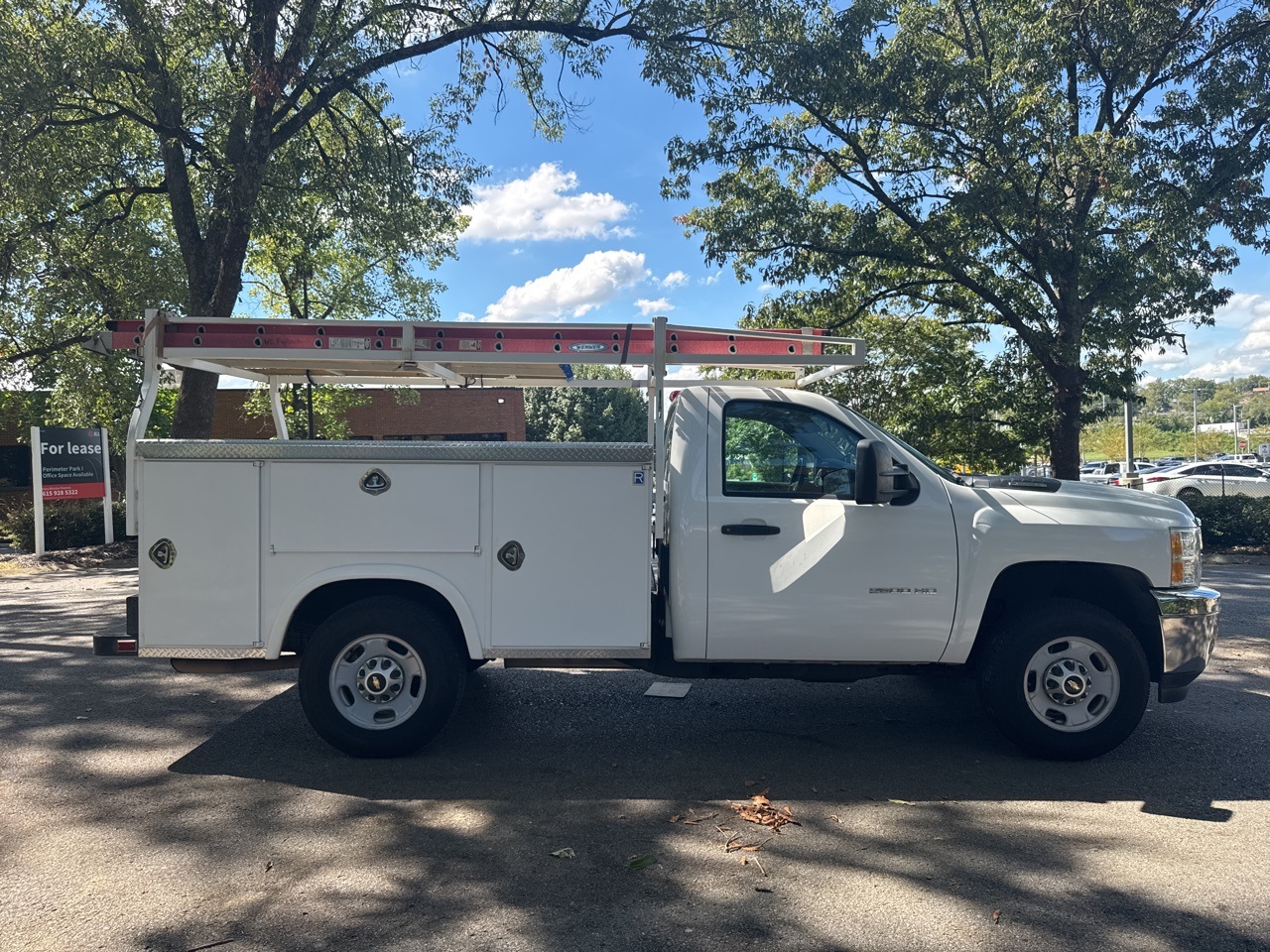 2013 Chevrolet Silverado 2500HD Work Truck photo 3