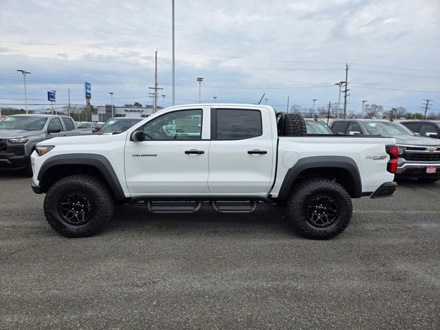 2025 Chevrolet Colorado ZR2 photo 8