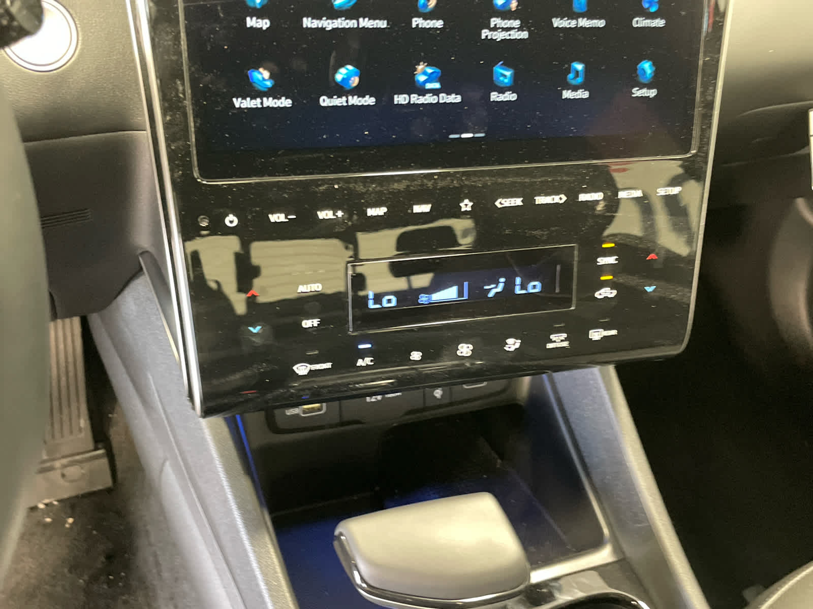 2024 Hyundai Santa Cruz Limited photo 34