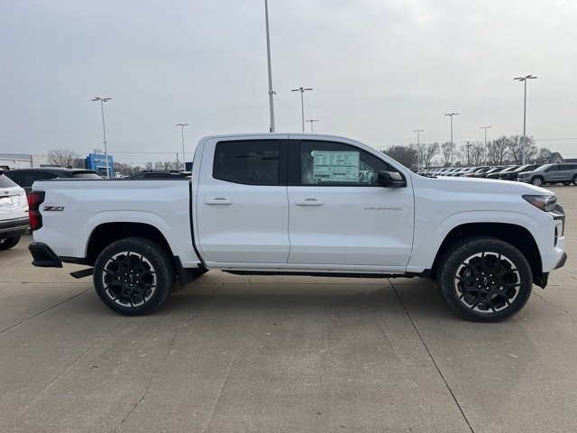 2026 Chevrolet Colorado Z71 photo 2