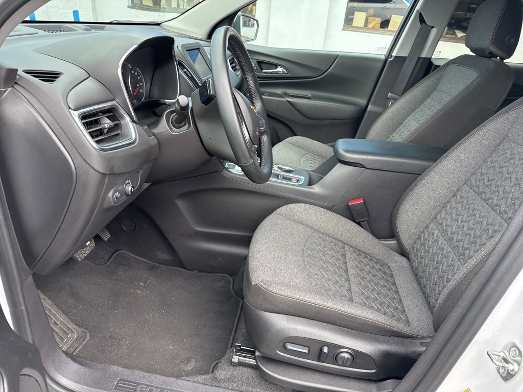 2024 Chevrolet Equinox LT photo 15