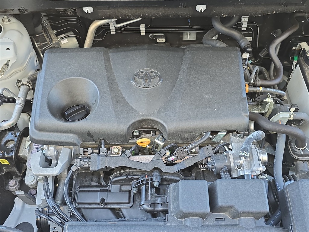 2024 Toyota RAV4 XLE photo 37