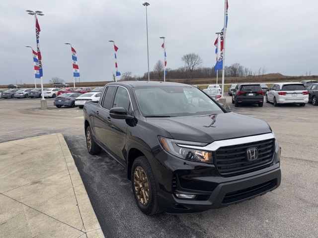 2023 Honda Ridgeline RTL photo 2