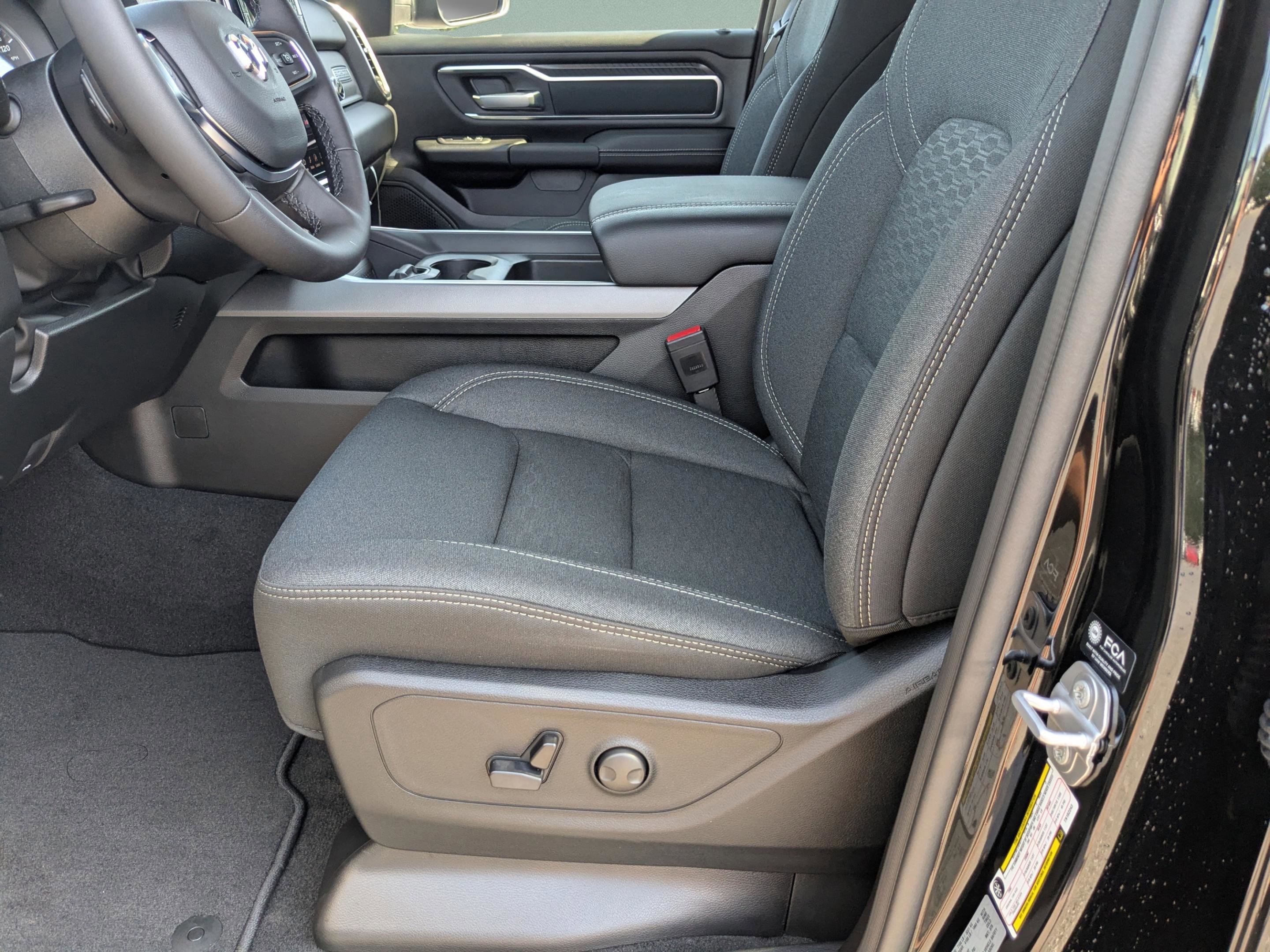 2026 Ram 1500 Big Horn photo 18