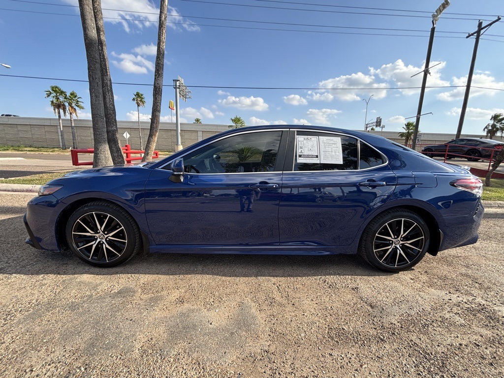 2023 Toyota Camry Hybrid SE photo 4