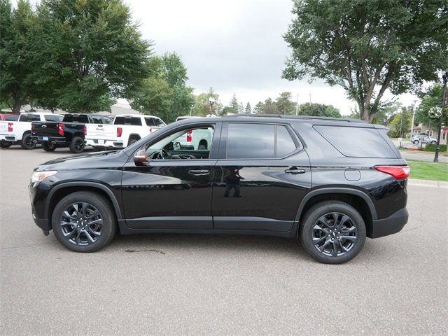 2021 Chevrolet Traverse RS photo 2