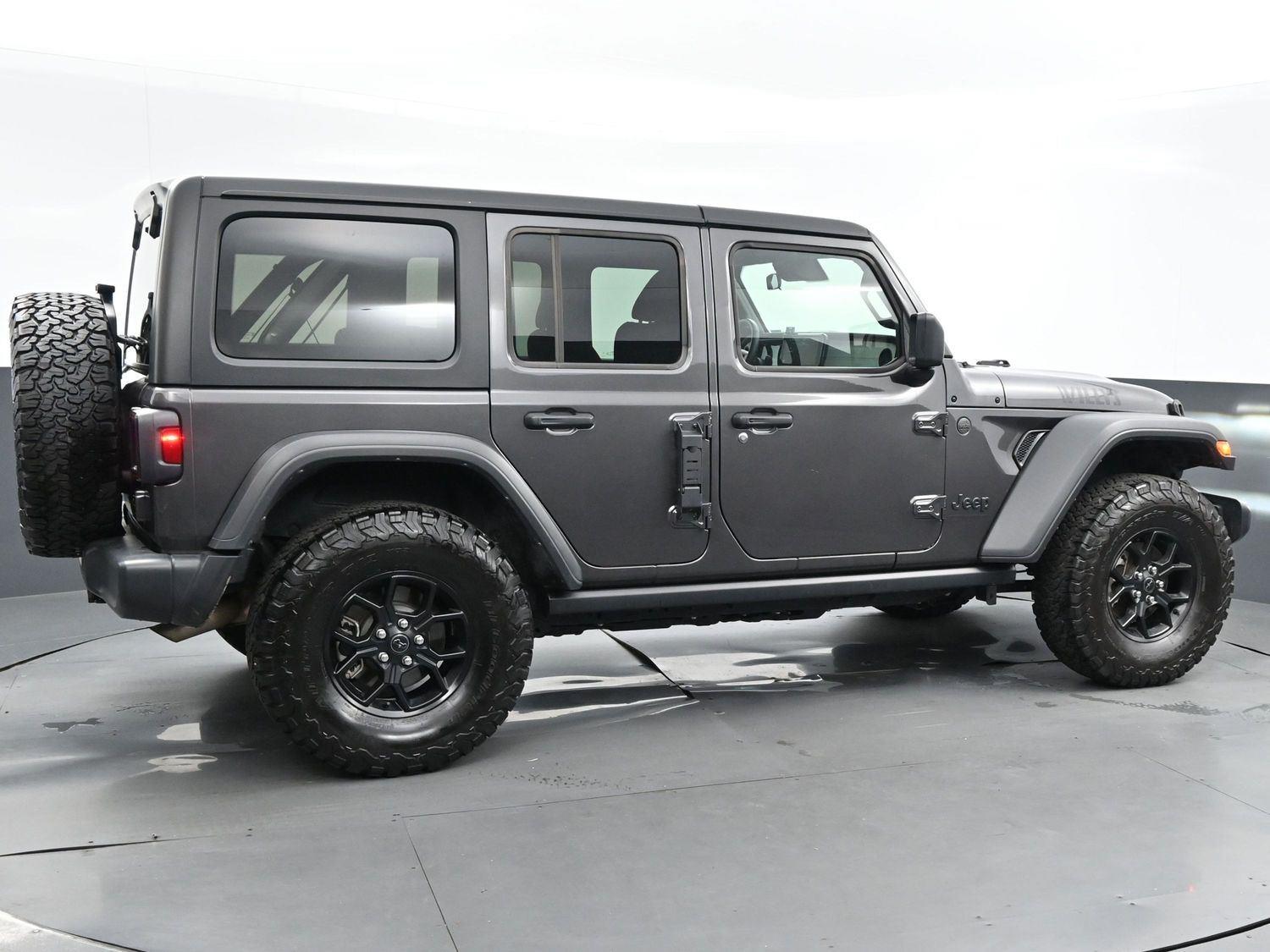 2024 Jeep Wrangler Willys photo 8