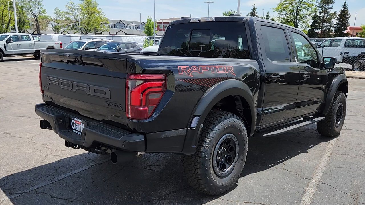 2025 Ford F-150 Raptor photo 9