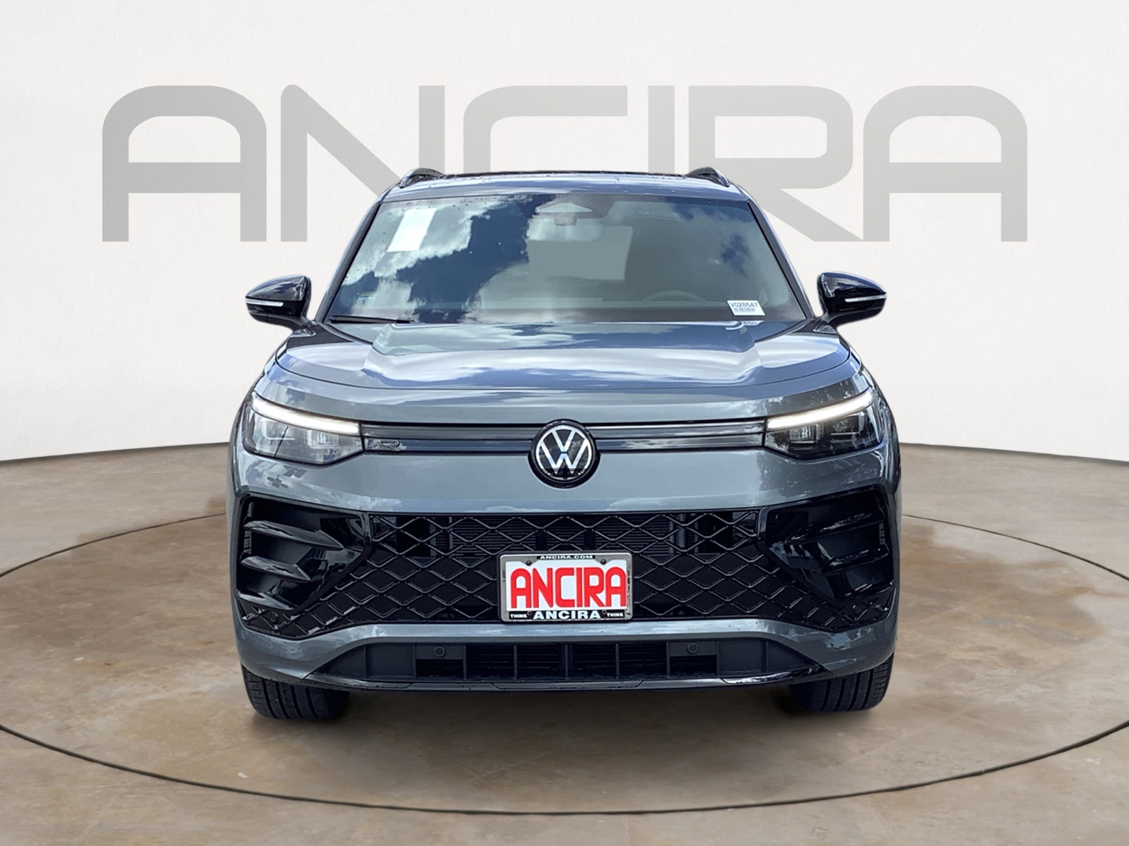 2025 Volkswagen Tiguan SE R-Line Black photo 2