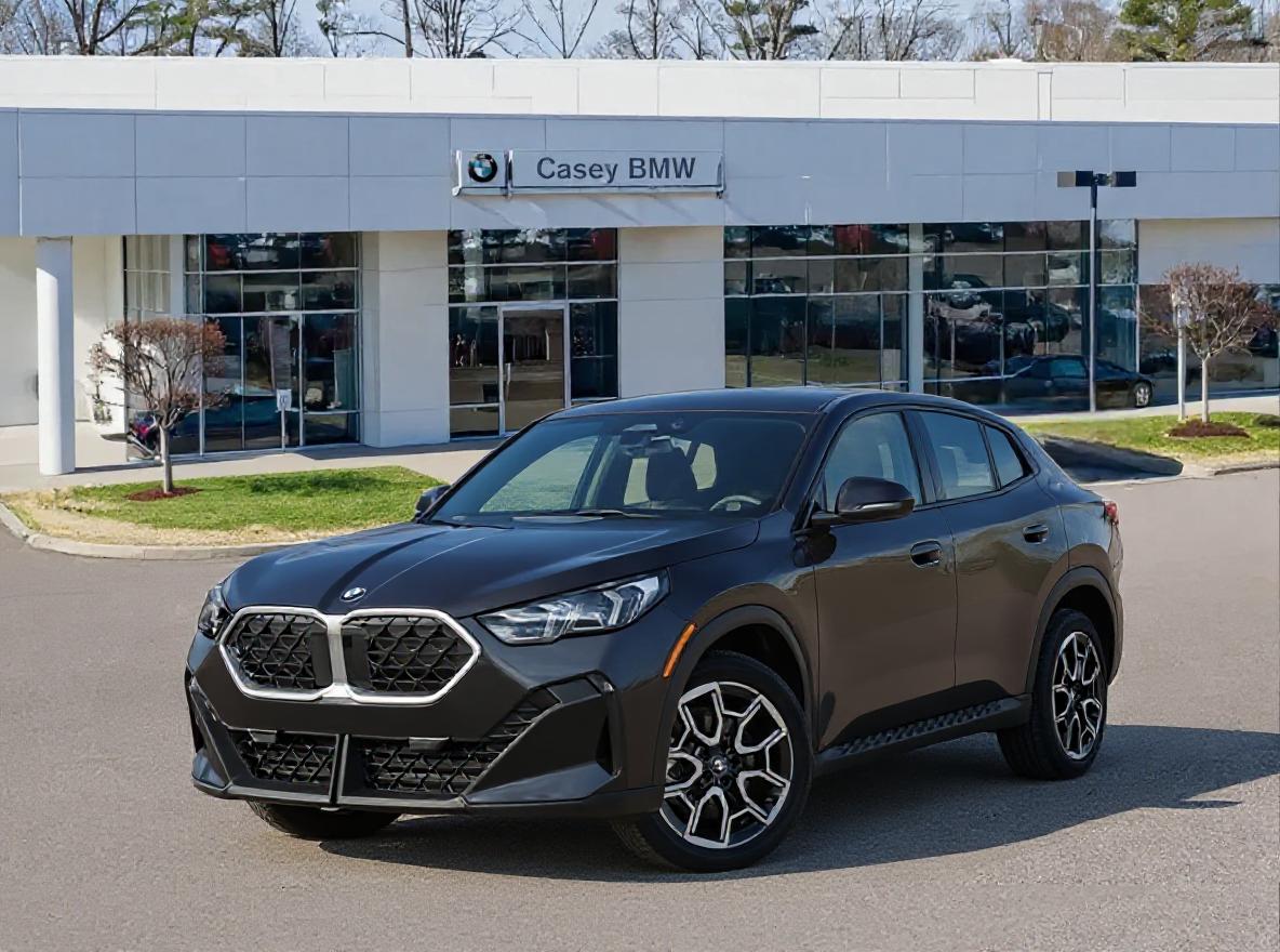 2026 BMW X2 28i's photo