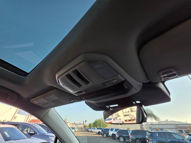 2025 Subaru Ascent Onyx Edition photo 11