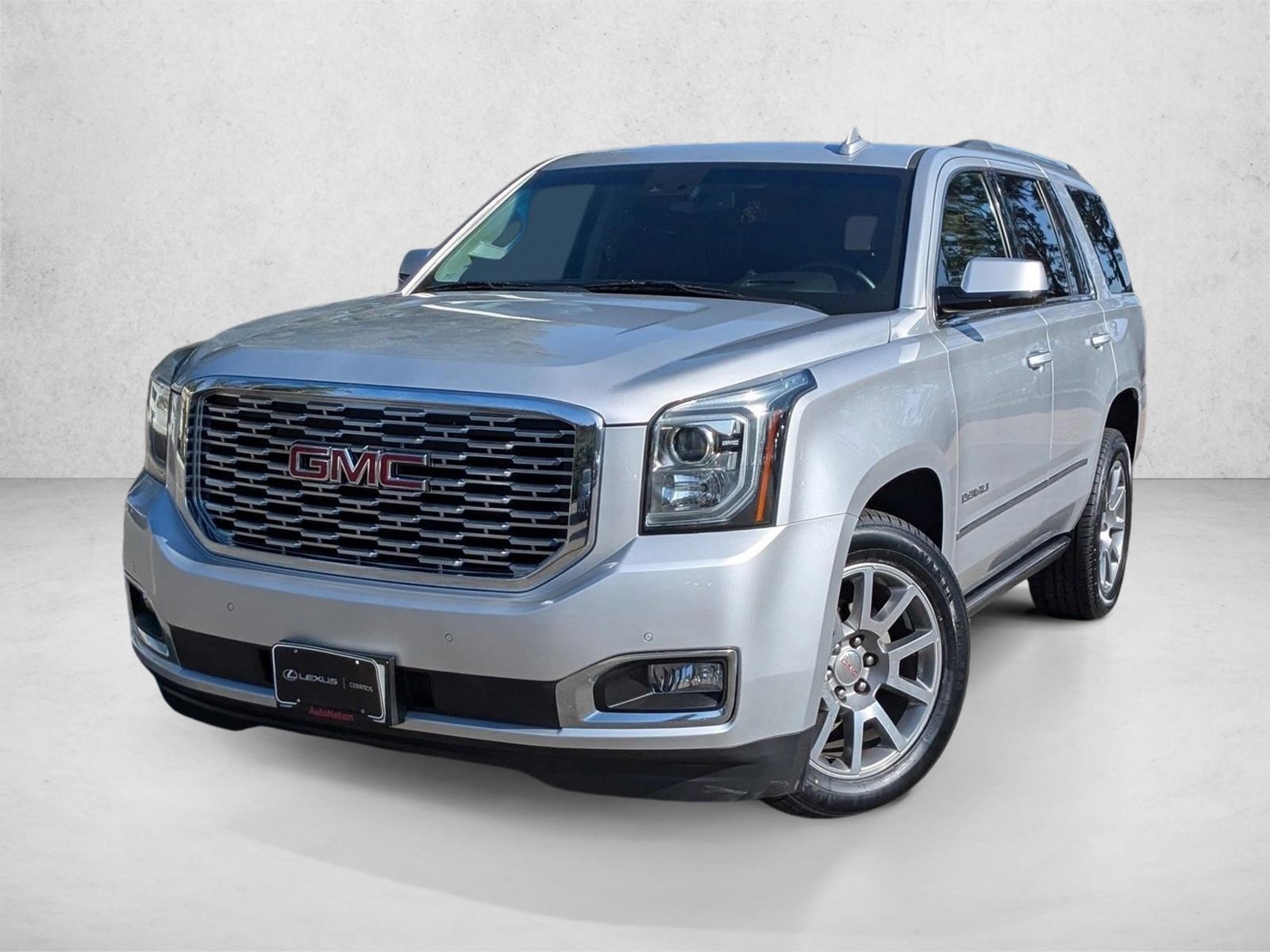 2018 GMC Yukon Denali's photo