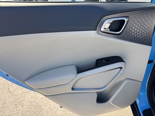 2023 Kia Soul EX photo 11