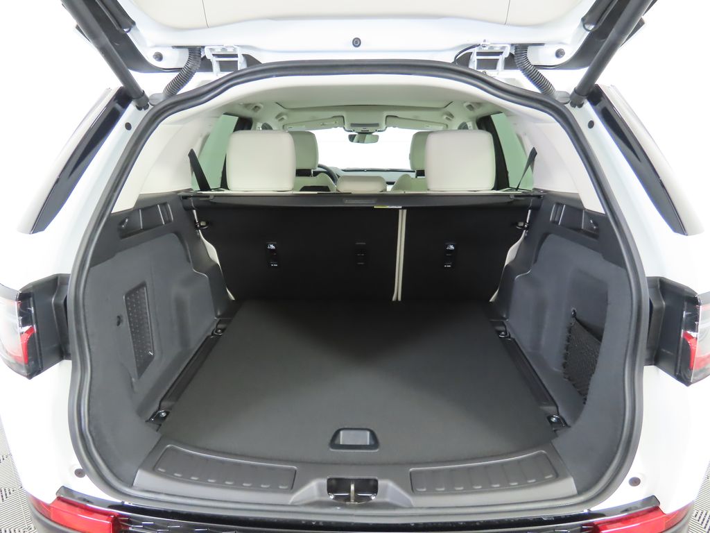 2025 Land Rover Discovery Sport S photo 27