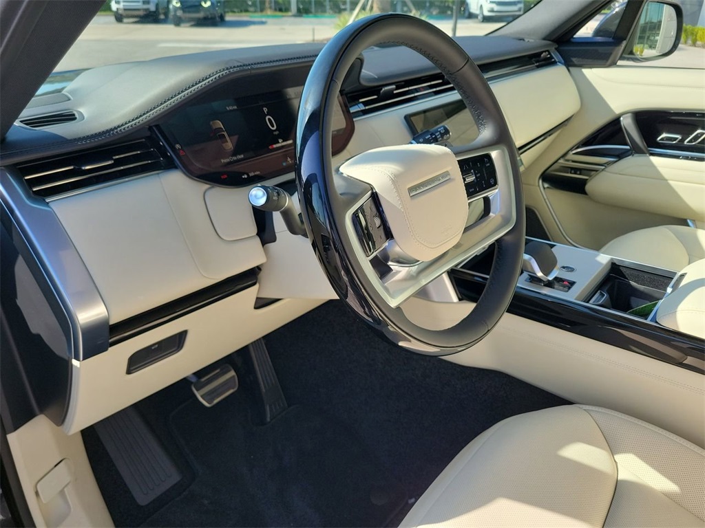 2025 Land Rover Range Rover Autobiography photo 23