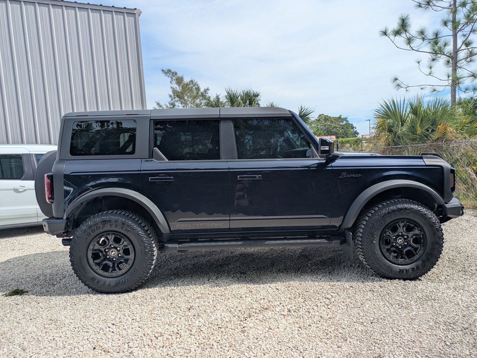 2021 Ford Bronco Wildtrak photo 4
