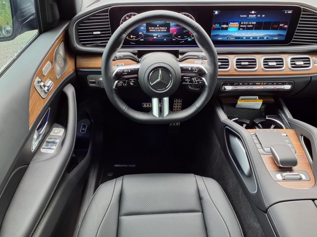 2025 Mercedes Benz GLS 450 4MATIC photo 12