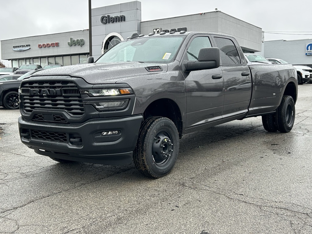 2026 Ram 3500 Tradesman photo 2