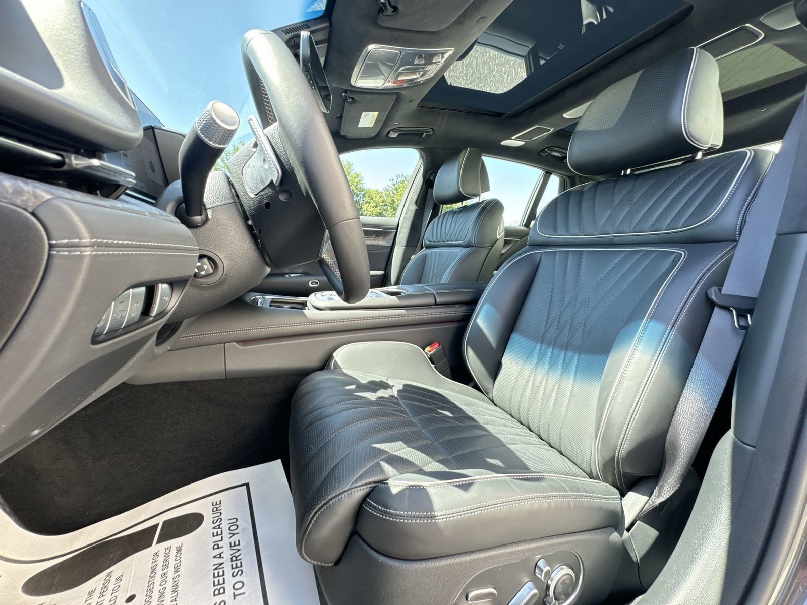 2024 Genesis G90 3.5T E-Supercharger photo 17
