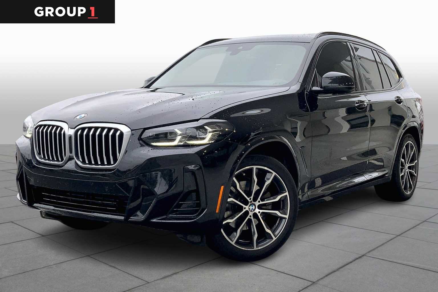 2022 BMW X3 30i's photo