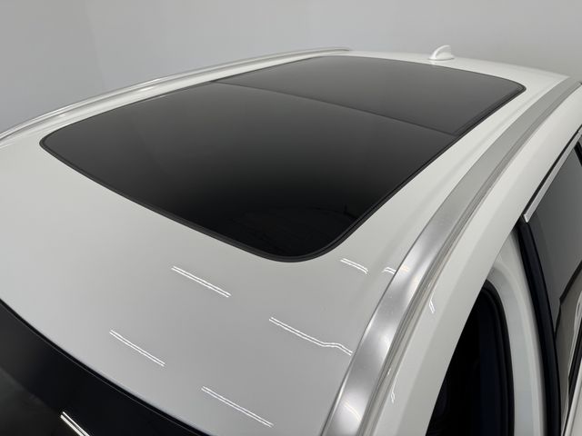 2022 Volvo XC60 B5 Inscription photo 48