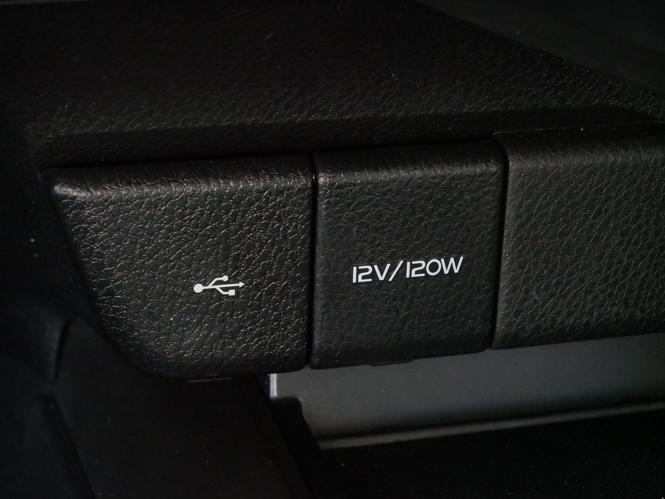 2022 Toyota Camry LE photo 27